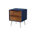 **Moderne nachtkast met houten lades en metalen poten**